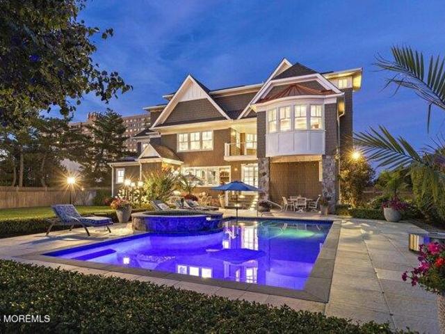 House for sale in Galilee, Monmouth Beach