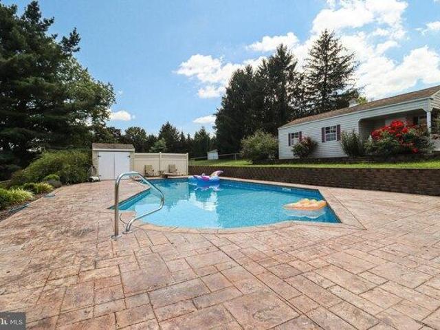 House for sale in Mount Wolf, Pennsylvania