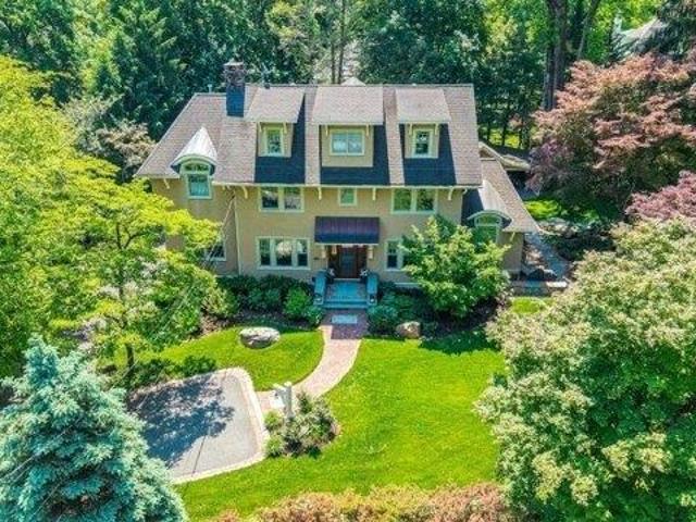 House for sale in Mountain Lakes, New Jersey