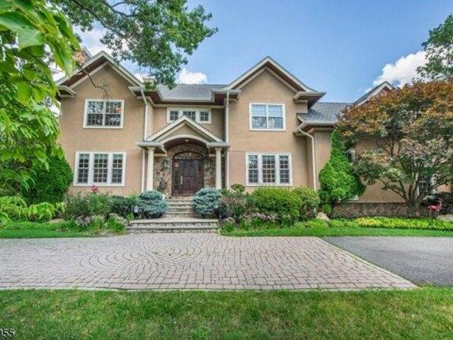House for sale in Mountain Lakes, New Jersey