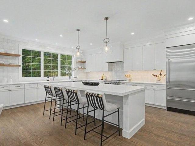 House for sale in Eliot Triangle, Needham