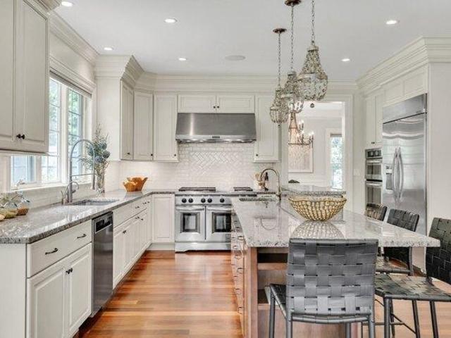 House for sale in Needham Heights, Needham