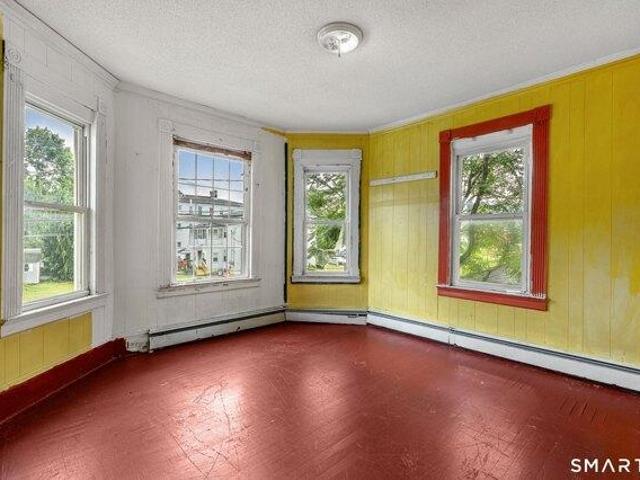 House for sale in Barrio Latino, New Britain
