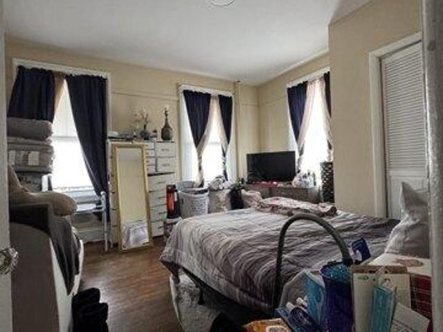 House for sale in New London, Connecticut