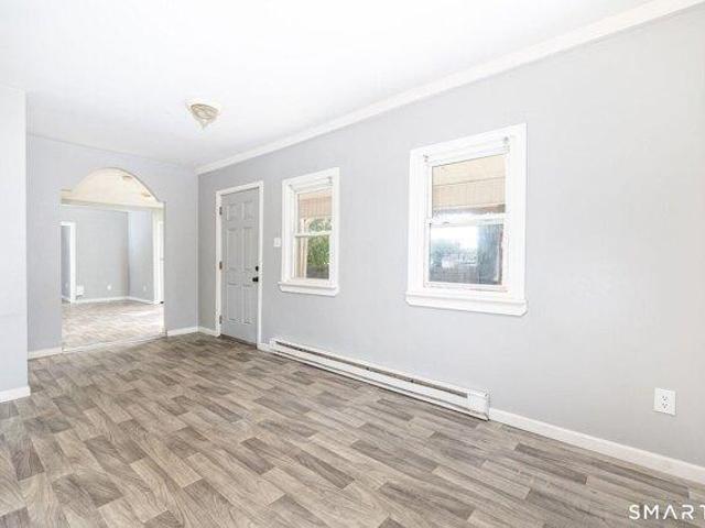 House for sale in Hempstead Historic District, New London