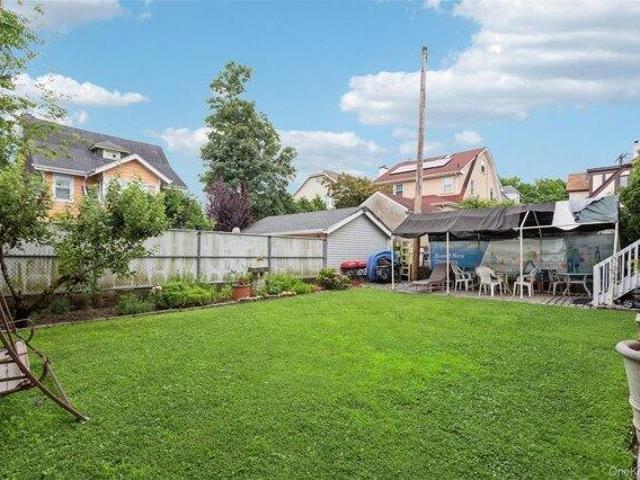 House for sale in New Rochelle, New York