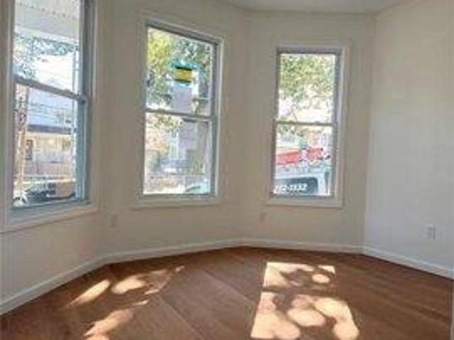 House for sale in Newark, Essex County