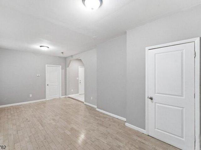 House for sale in Newark, Essex County