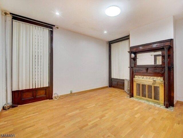 House for sale in Newark, Essex County