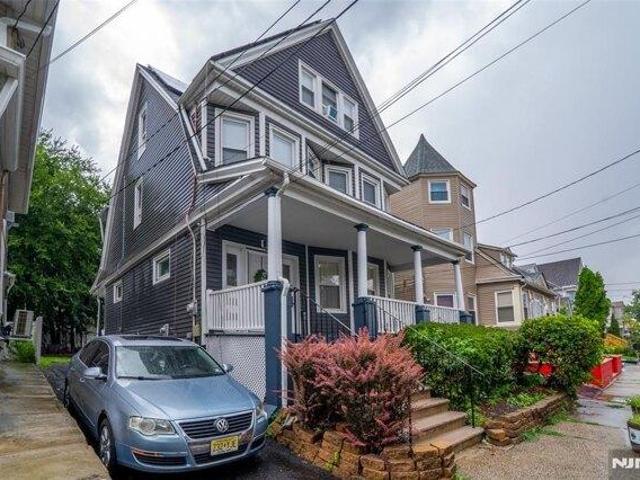 House for sale in Newark, Essex County
