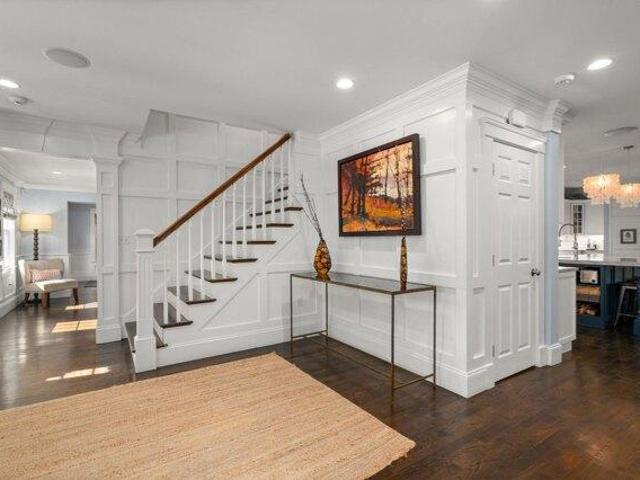 House for sale in Waban, Newton