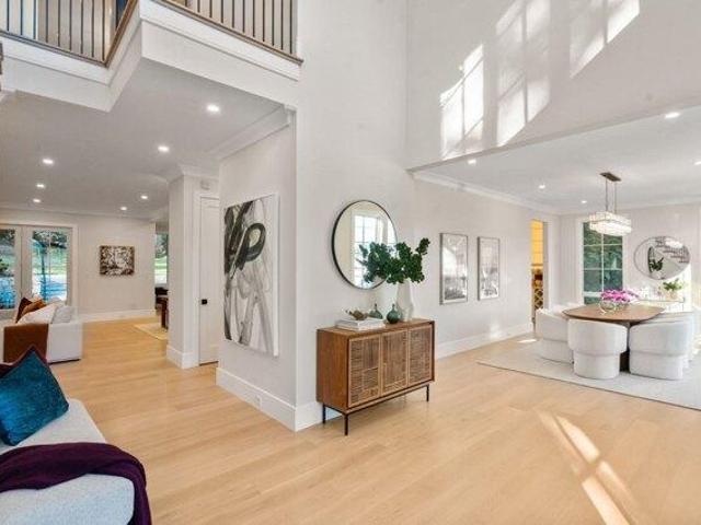 House for sale in West Newton, Newton