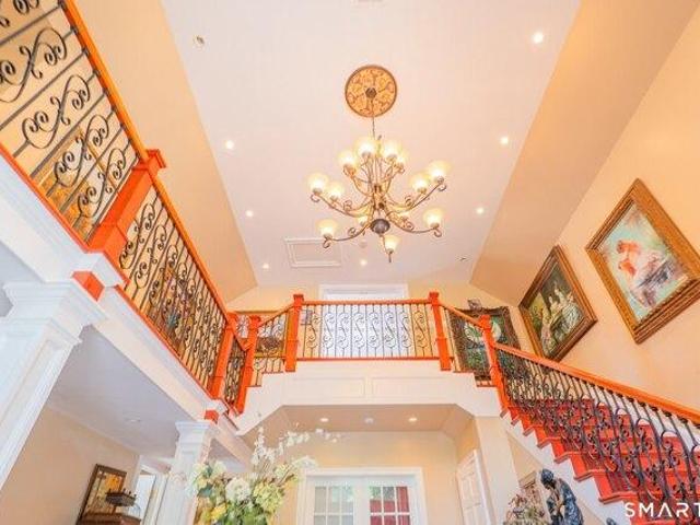 House for sale in Newtown