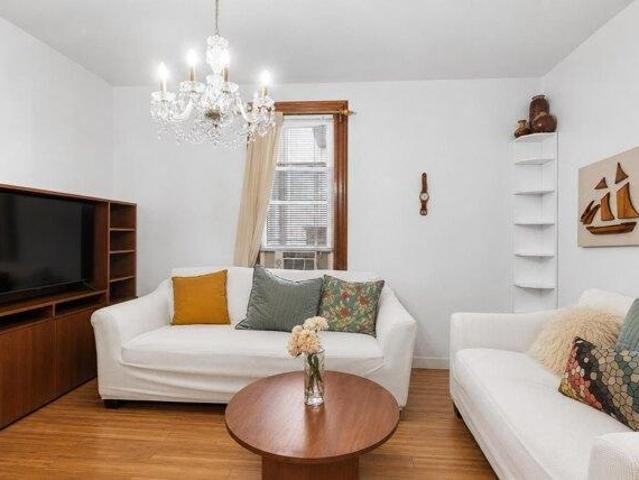 House for sale in Hudson, New Jersey