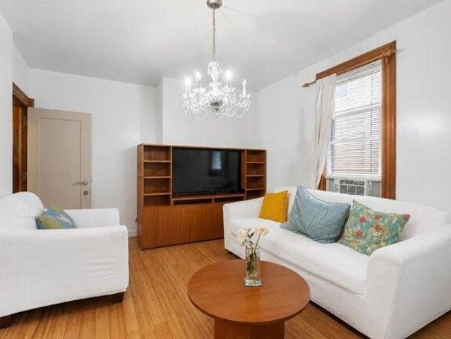 House for sale in Hudson, New Jersey