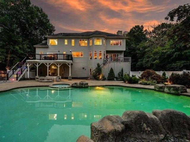 House for sale in North Reading, Middlesex County