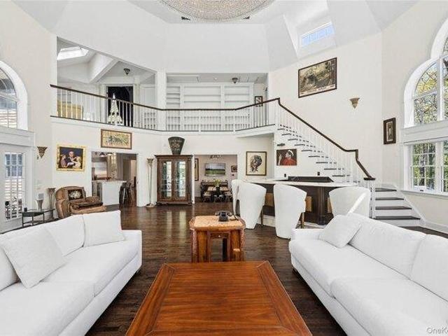 House for sale in Huntington, New York