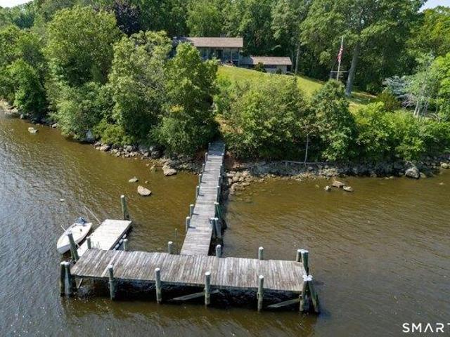 House for sale in Old Saybrook, Connecticut