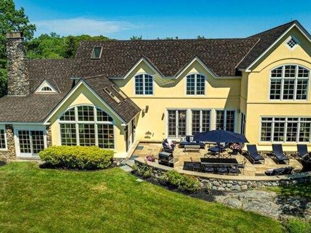 House for sale in Phippsburg, Maine