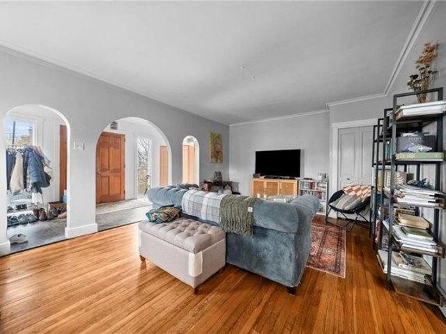 House for sale in Pittsburg, Pennsylvania