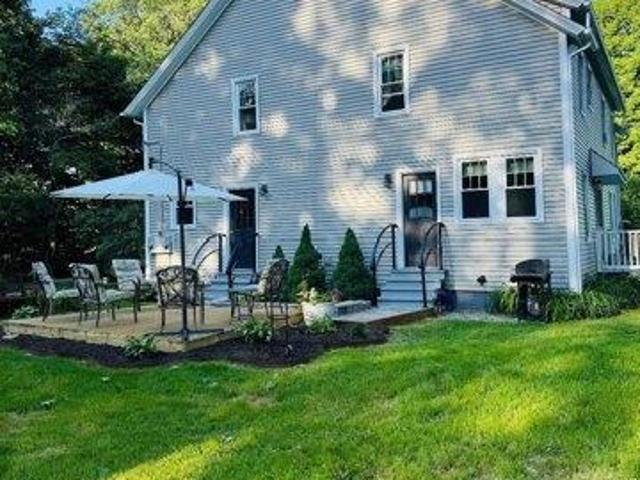 House for sale in Pomfret, Connecticut