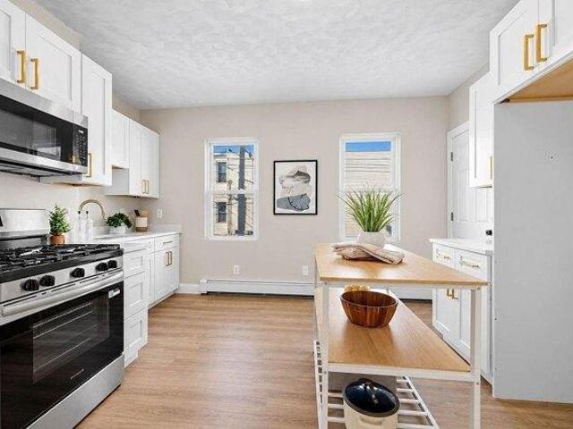 House for sale in Olneyville, Providence