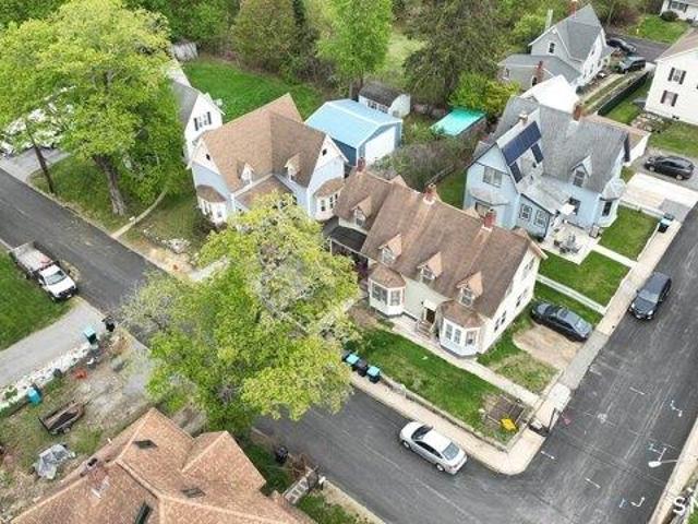 House for sale in Putnam, Connecticut