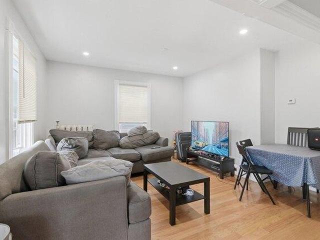 House for sale in North Quincy, Quincy