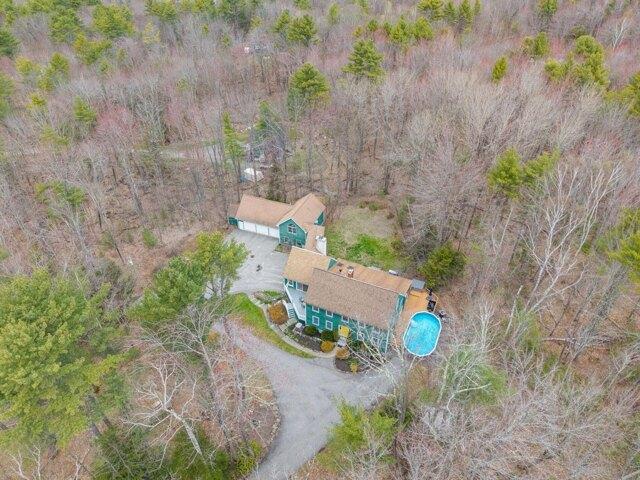 House for sale in Raymond, Maine