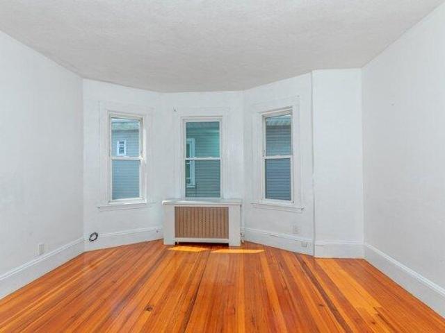 House for sale in Beachmont, Revere