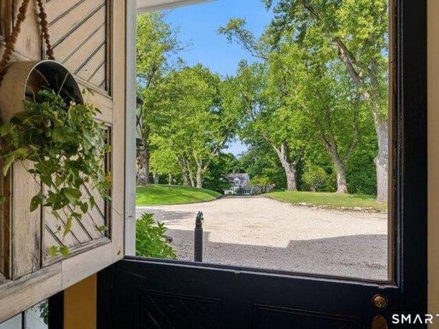 House for sale in Ridgefield, Western Connecticut Planning Region