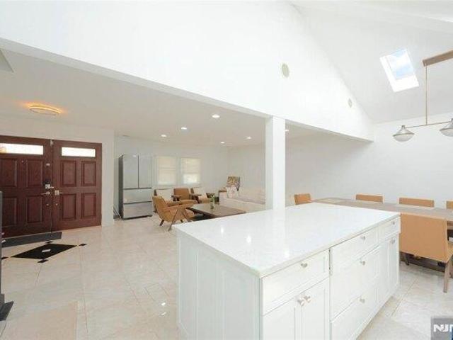 House for sale in River Edge, New Jersey