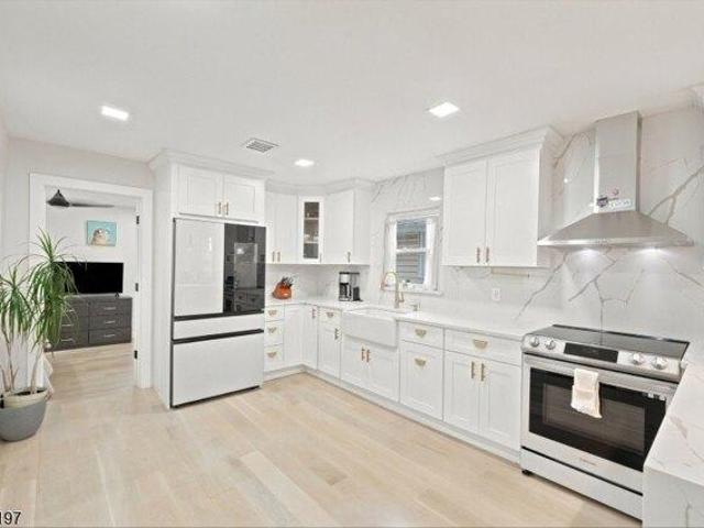House for sale in Roselle Park, New Jersey