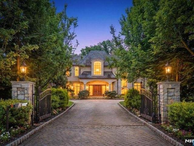 House for sale in Saddle River, New Jersey