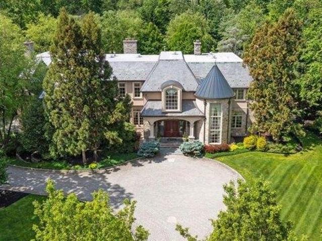 House for sale in Saddle River, New Jersey