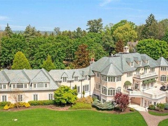 House for sale in Saddle River, New Jersey