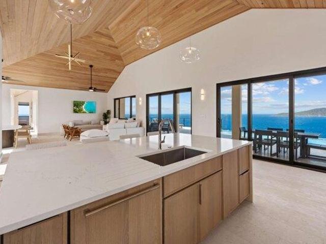 House for sale in Saint Thomas, Missouri
