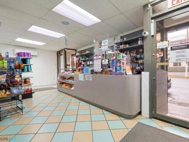 House for sale in San Juan