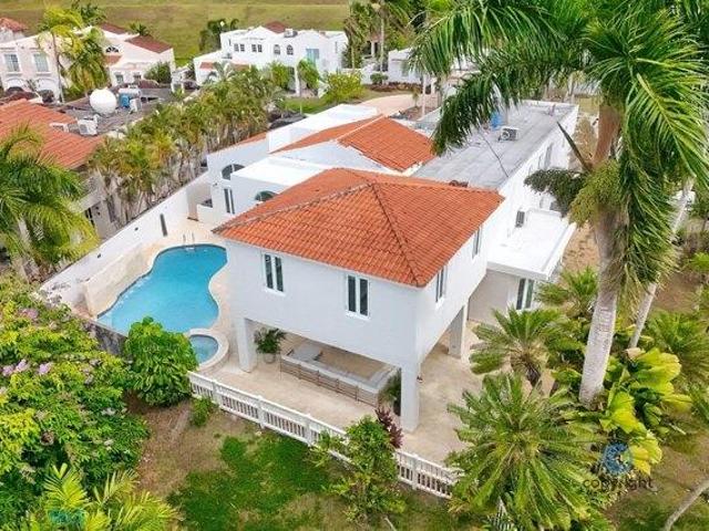 House for sale in San Juan