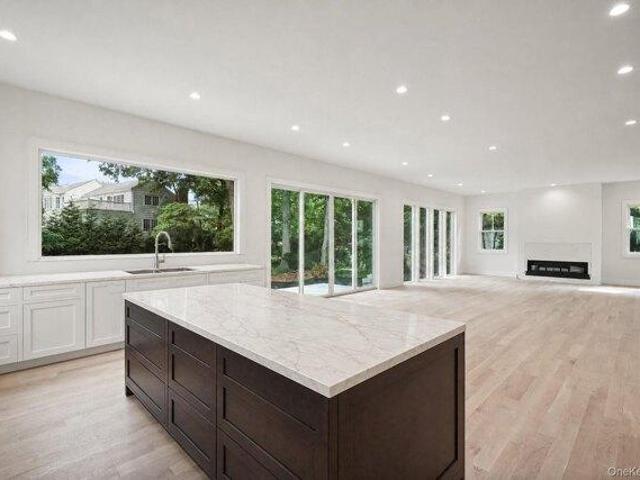 House for sale in Scarsdale, New York