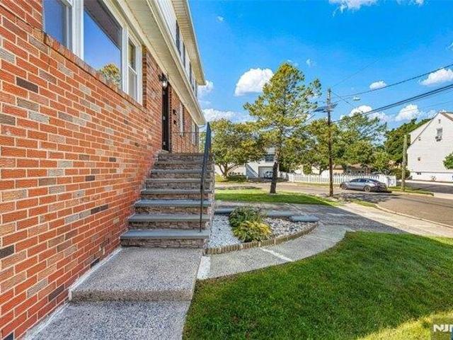 House for sale in South Hackensack, Bergen County
