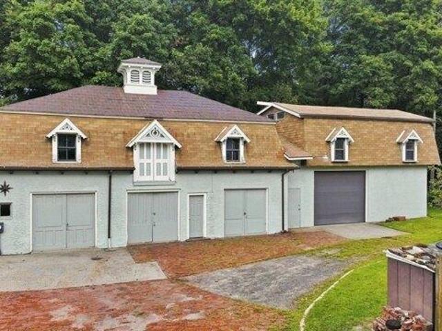 House for sale in Hampden, Massachusetts