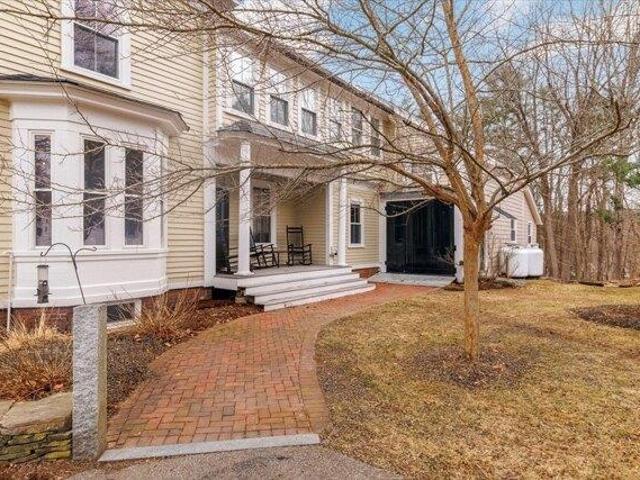 House for sale in Fiskdale, Massachusetts