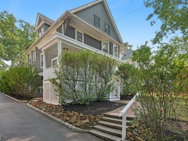 House for sale in Summit, New Jersey