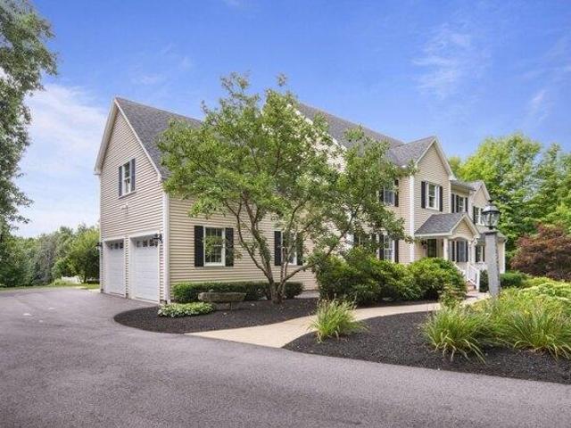 House for sale in Townsend, Middlesex County