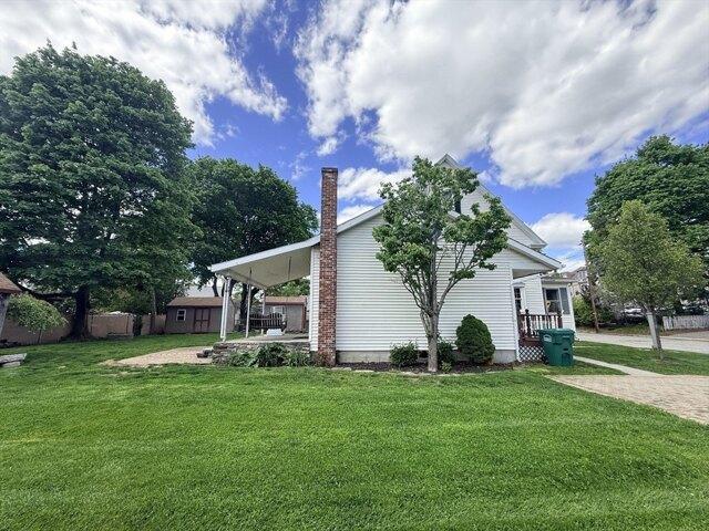 House for sale in North Uxbridge, Massachusetts