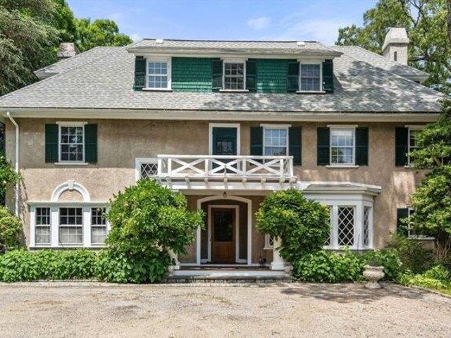 House for sale in Walpole, Massachusetts