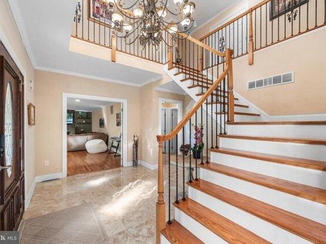 House for sale in Warren, New Jersey