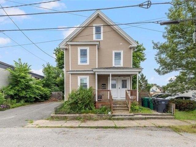 House for sale in Warwick, Rhode Island