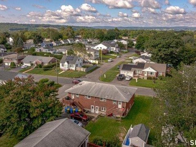House for sale in Waterbury, Connecticut